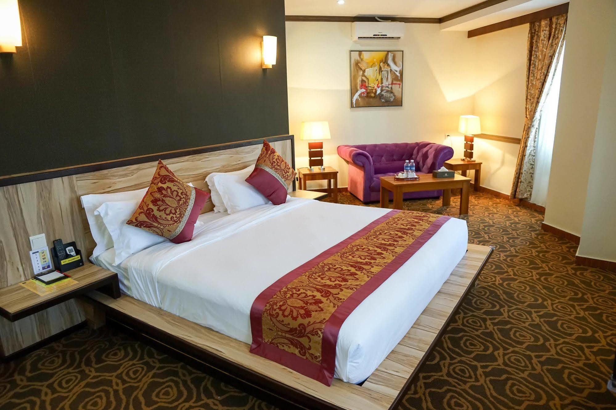 Herald Hotel Malakka Dış mekan fotoğraf